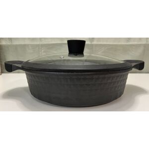 NWOT Deane & White 11" non-stick low casserole pan with glass lid